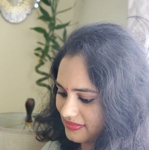 Meet your Posher, Divya